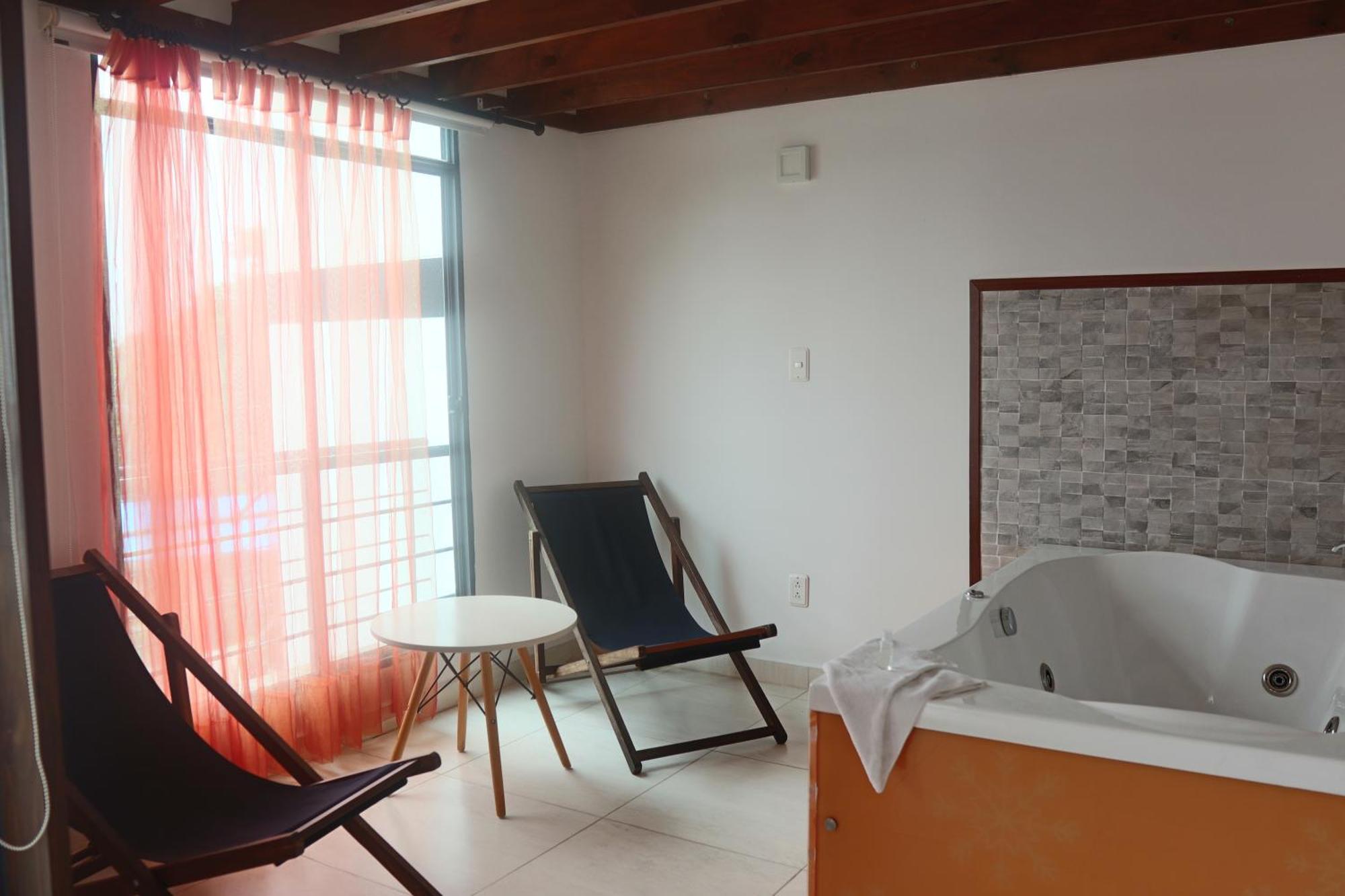 Hotel Syvanna Wellness And Spa Cerritos エクステリア 写真