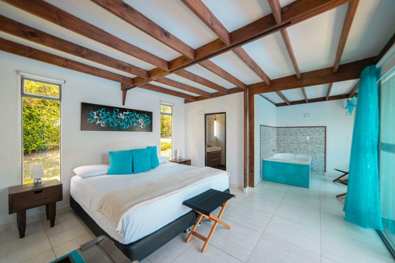 Hotel Syvanna Wellness And Spa Cerritos エクステリア 写真