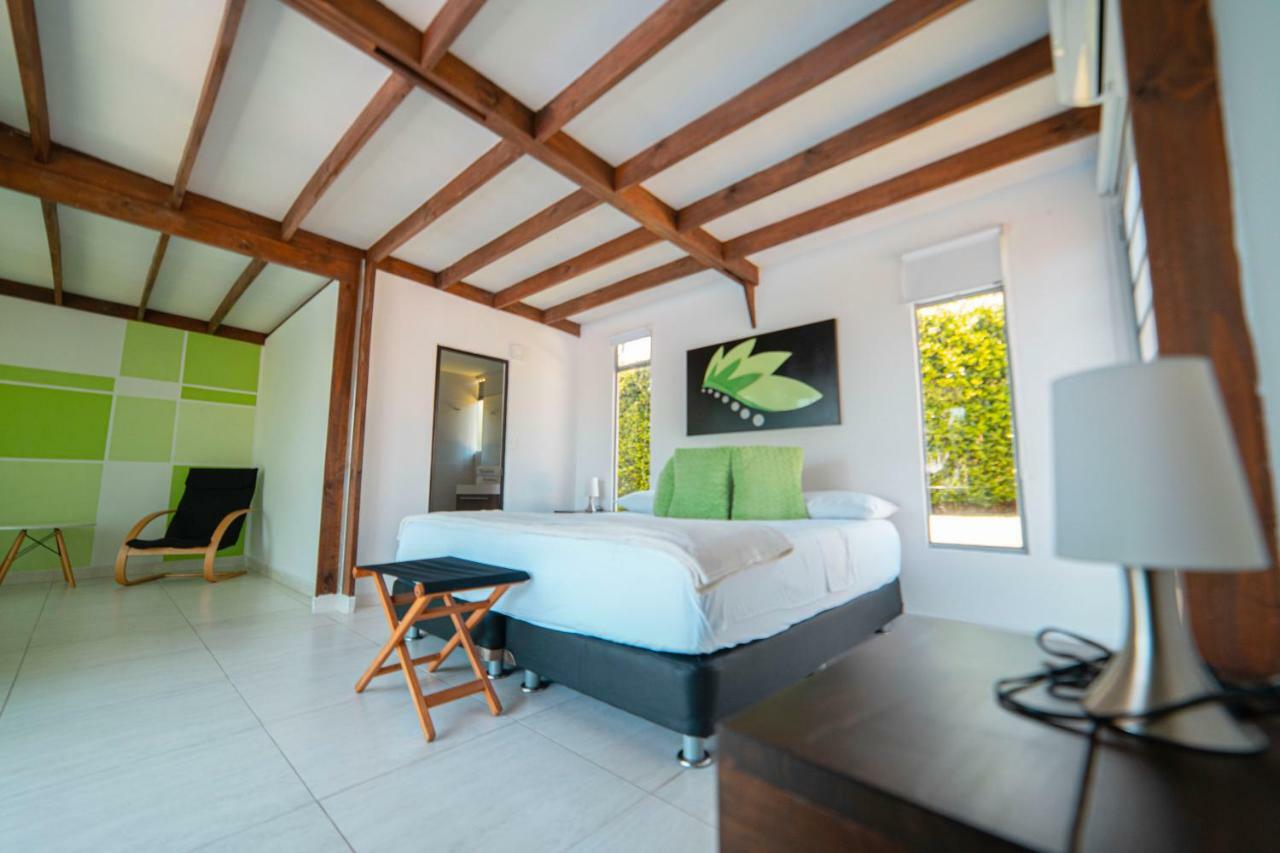 Hotel Syvanna Wellness And Spa Cerritos エクステリア 写真