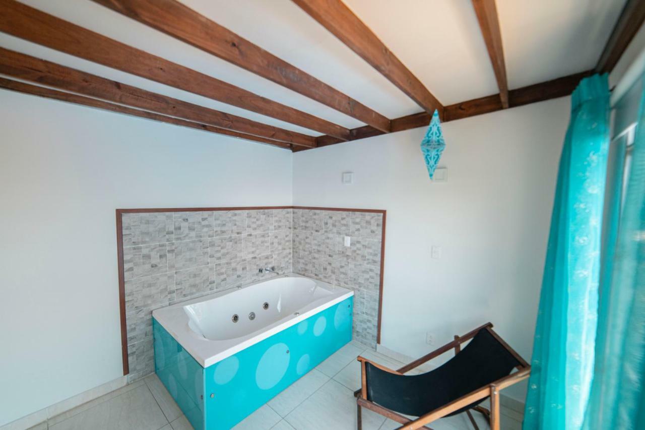 Hotel Syvanna Wellness And Spa Cerritos エクステリア 写真